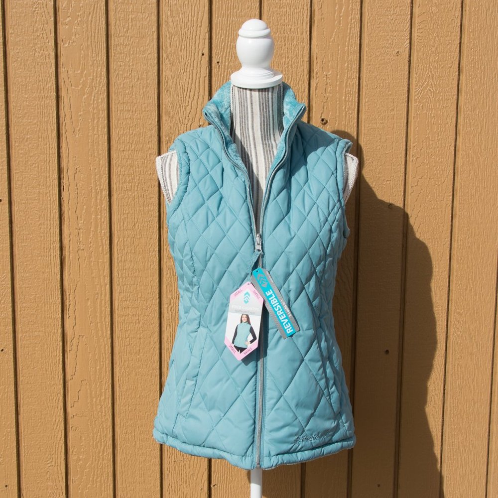 NWT Free Country Reersible quilted fleece Vest Small